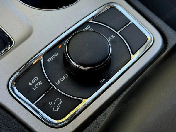 JEEP Grand Cherokee 2012 — imagine 12