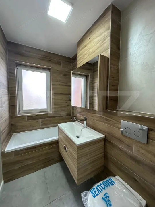 Apartament de vanzare, 2 camere renovat - Sanpetru — fotografia 1