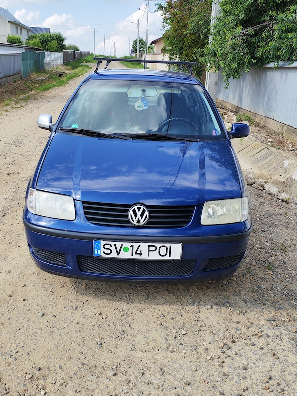 VOLKSWAGEN Polo 2000