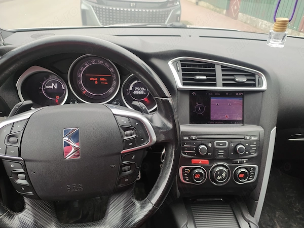 CITROËN DS4 2011 — imagine 3