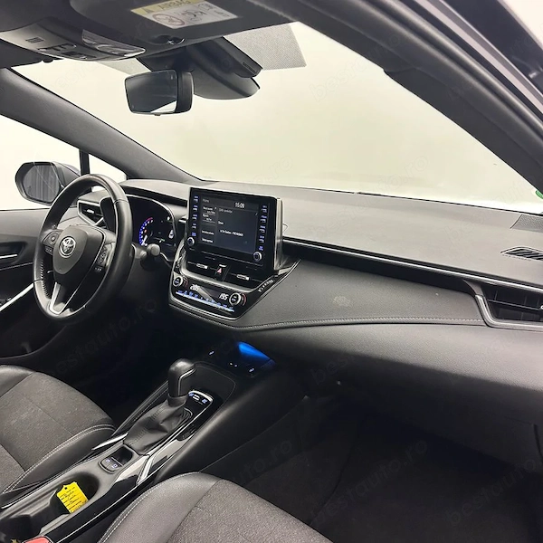 TOYOTA Corolla 2021 — imagine 3