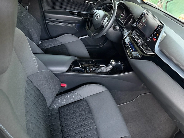 TOYOTA C-HR 2021 — imagine 10