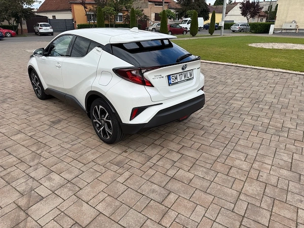 TOYOTA C-HR 2021 — imagine 6