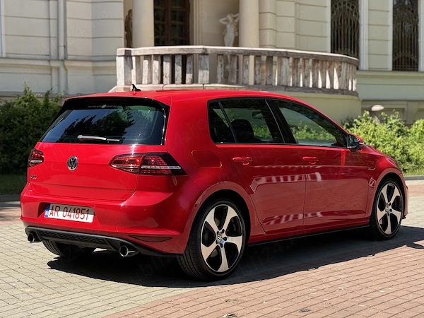 VOLKSWAGEN Golf 2014 — imagine 2