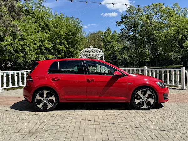 VOLKSWAGEN Golf 2014 — imagine 8