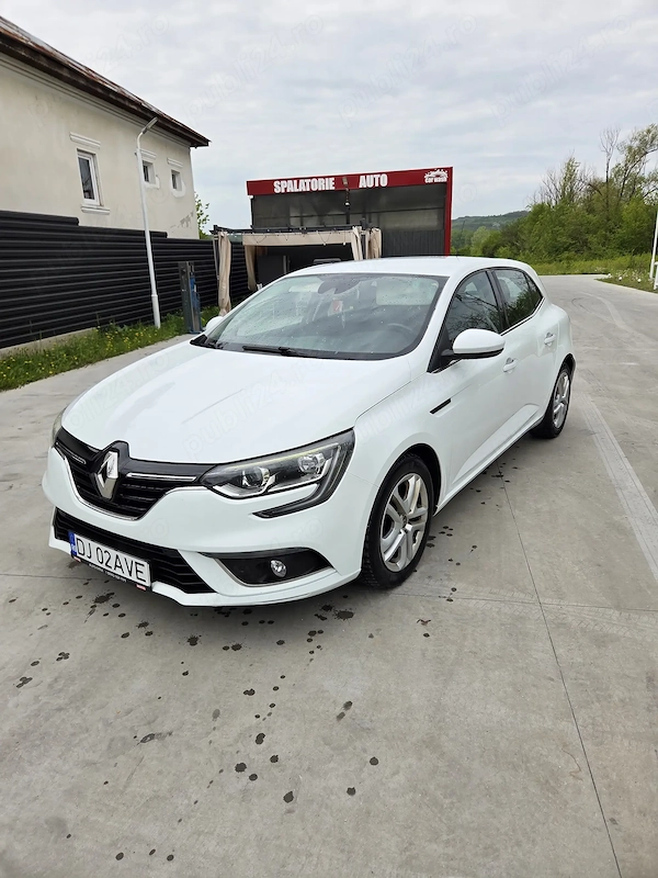 RENAULT Megane