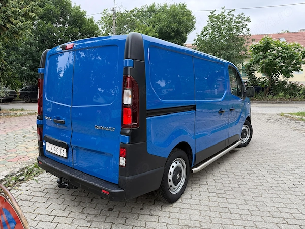RENAULT Trafic 2018 — imagine 3