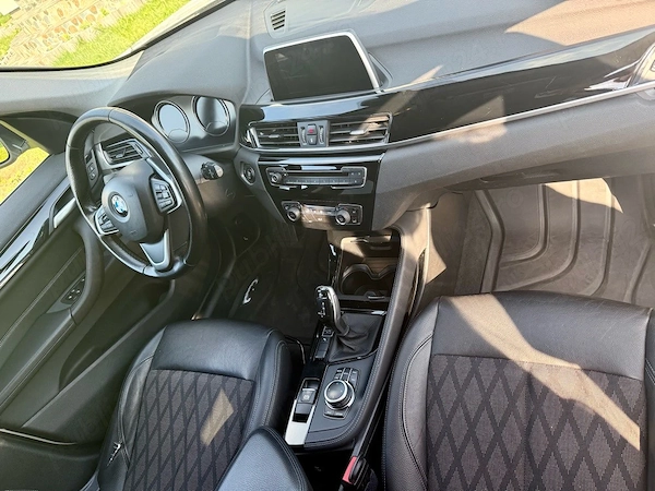 BMW iX1 2018 — imagine 3