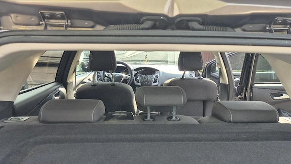 FORD Focus 2012 — imagine 6