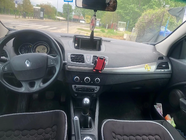 RENAULT Megane 2012