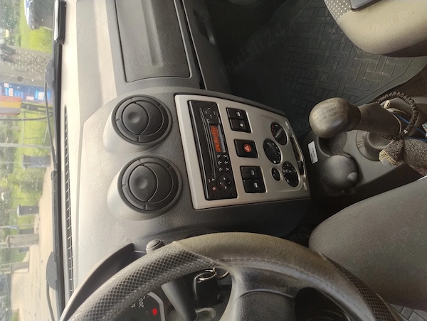 DACIA Logan 2006 — imagine 4