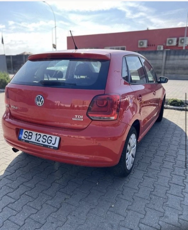 VOLKSWAGEN Polo 2015 — imagine 3