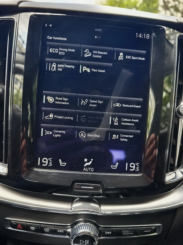 VOLVO XC60 2018 — imagine 7