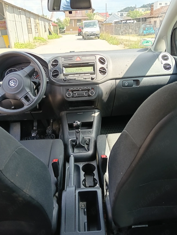 VOLKSWAGEN Golf 2010 — imagine 7