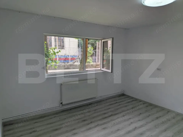 Apartament 2 camere, renovat, 50 mp, zona Micro 11 — fotografia 1