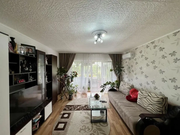 Apartament 4 camere, decomandat, 92 mp utili - zona Chisoda — fotografia 1