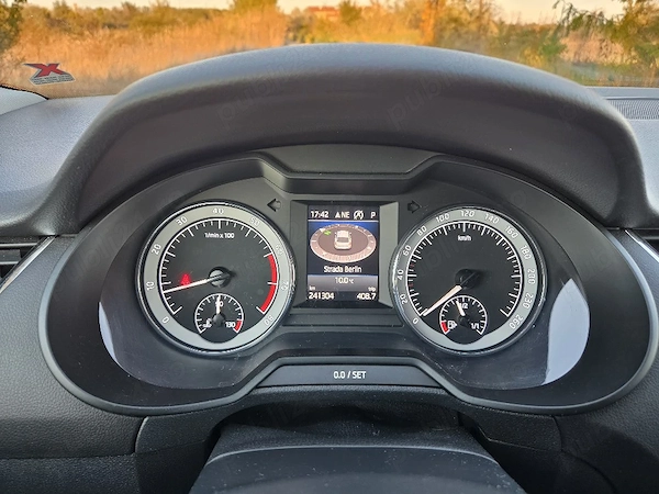 SKODA Octavia 2018 — imagine 4