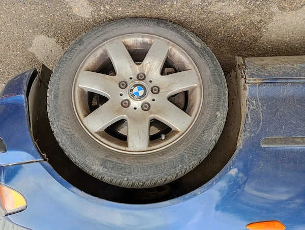 BMW 3 Series 2002 — imagine 3