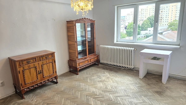 Vand apartament cu 2 camere in Deva, zona ultracentrala (Piata), bloc de 4 etaje de caramida — fotografia 1