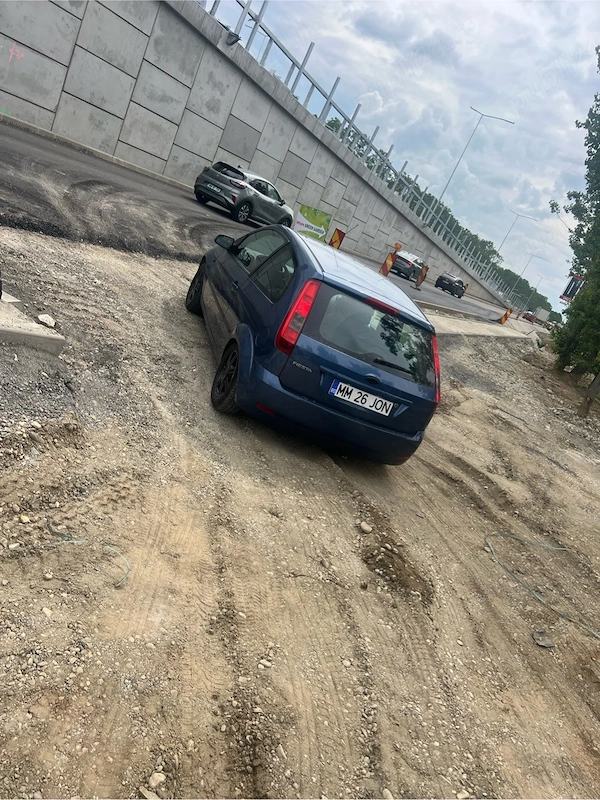 FORD Fiesta 2005 — imagine 3