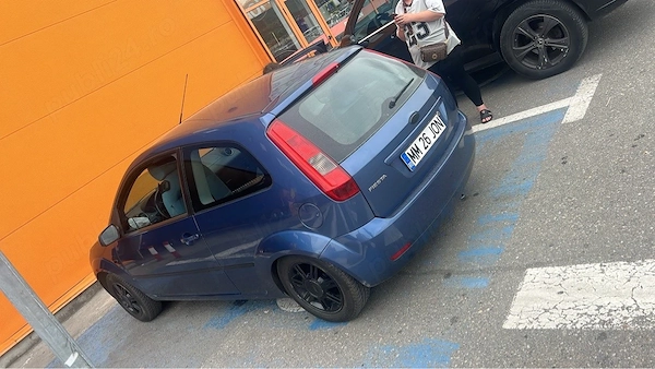 FORD Fiesta 2005 — imagine 2