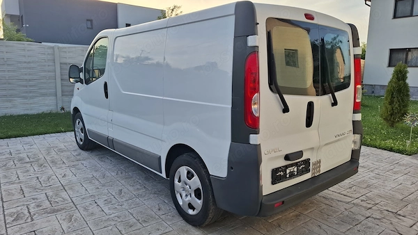 OPEL Vivaro 2014 — imagine 5
