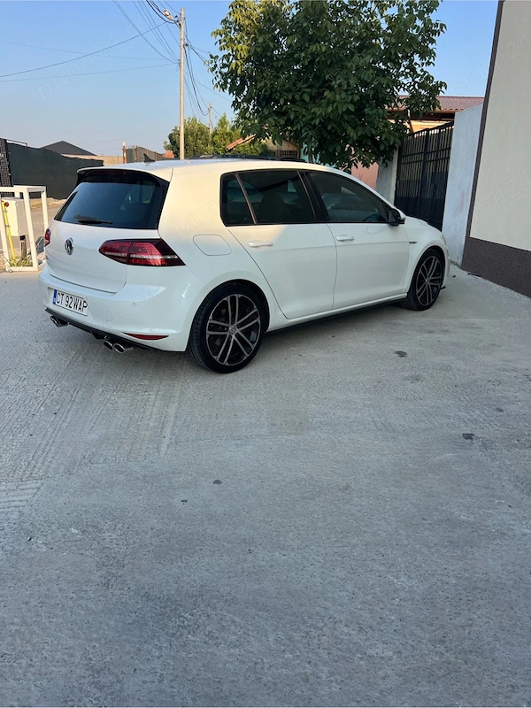 VOLKSWAGEN Golf 2014 — imagine 4