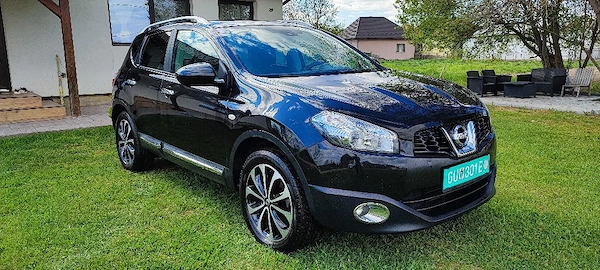 NISSAN Qashqai 2012