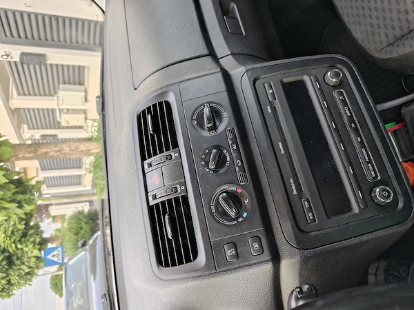 SKODA Fabia 2010 — imagine 3