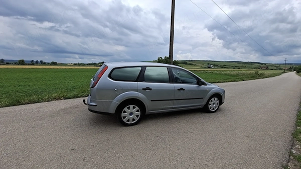 FORD Focus 2005 — imagine 5