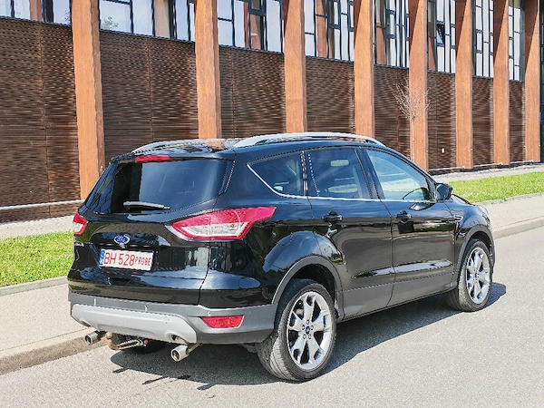 FORD Kuga 2015 — imagine 8
