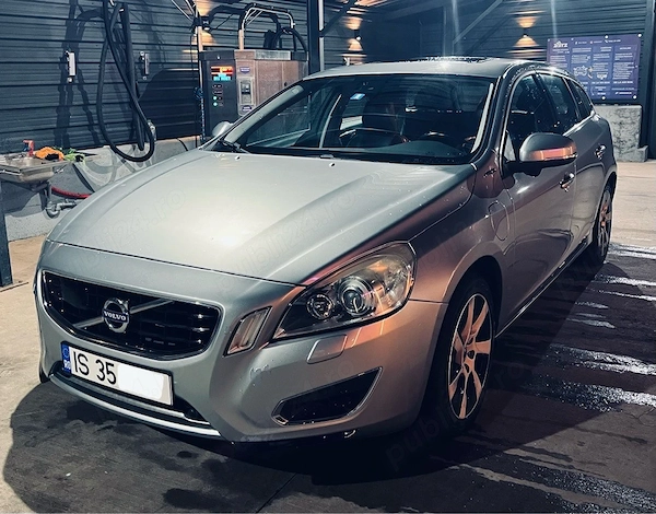 Volvo V60 2.4 D6 Plug-in Hybrid
