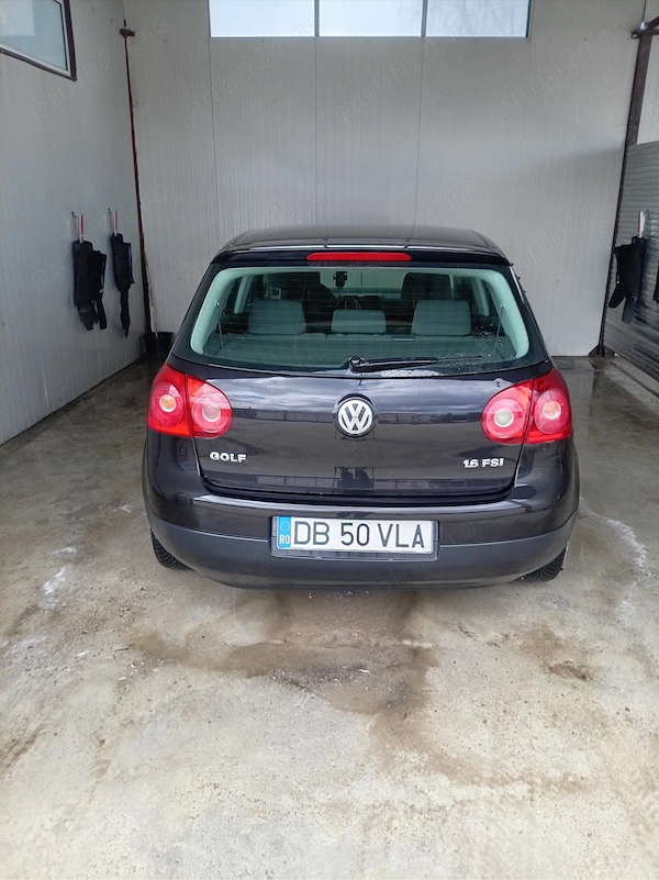 VOLKSWAGEN Golf 2004