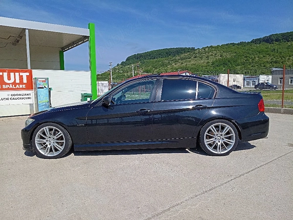 BMW 3 Series 2010 — imagine 4