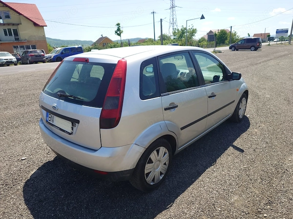 FORD Fiesta 2004 — imagine 3