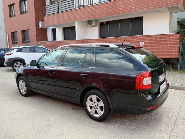 SKODA Octavia 2011 — imagine 3