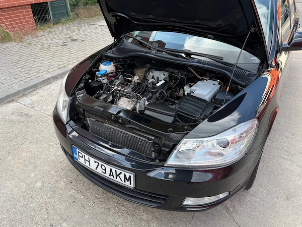SKODA Octavia 2011 — imagine 10