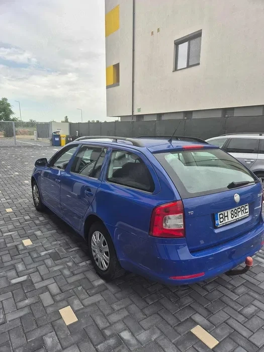 SKODA Octavia 2010 — imagine 2
