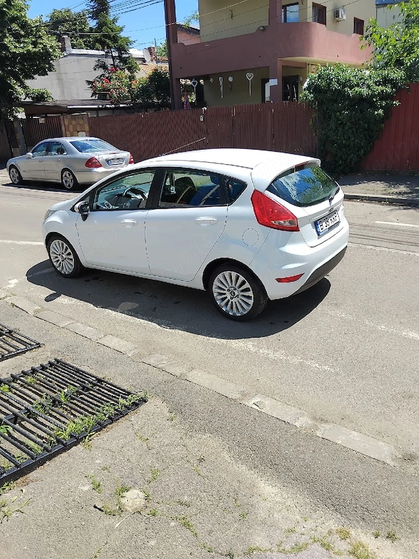 FORD Fiesta 2012 — imagine 5