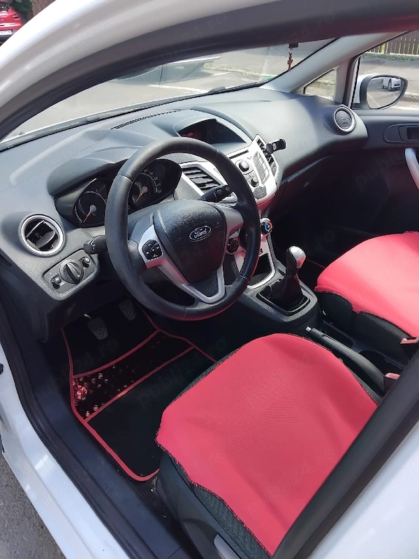 FORD Fiesta 2012