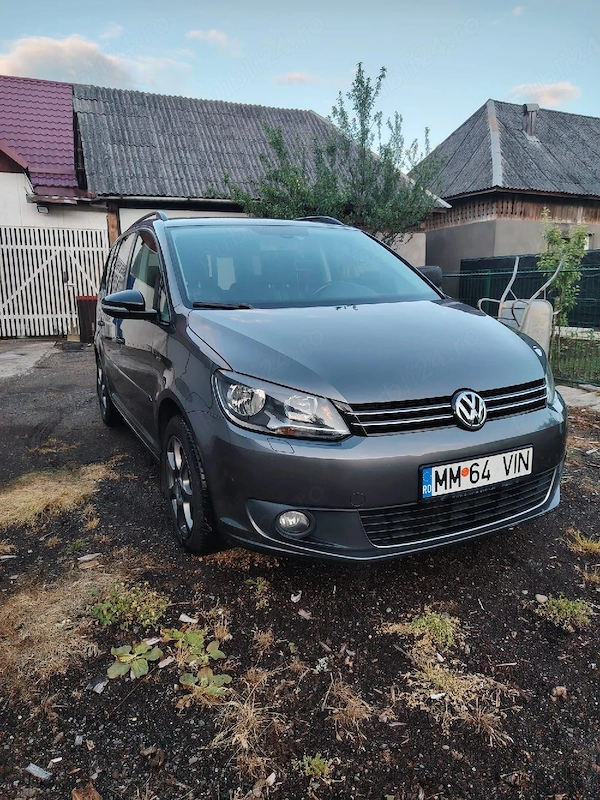 VOLKSWAGEN Touran 2012 — imagine 5