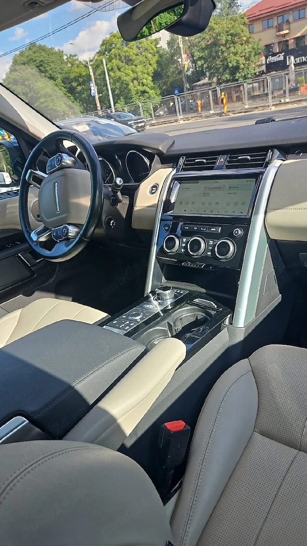 LAND ROVER Discovery 2017 — imagine 3