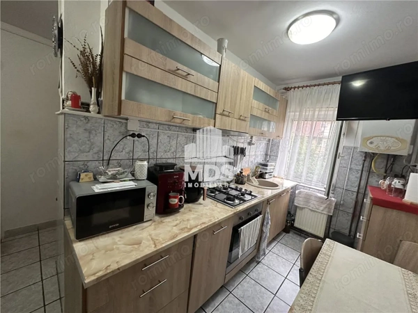 Decomandat, 36 mp utili, etaj intermediar cu centrala propie — fotografia 3