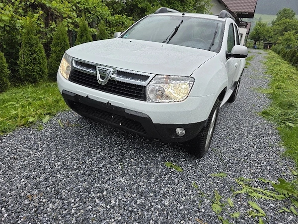 DACIA Duster 2011