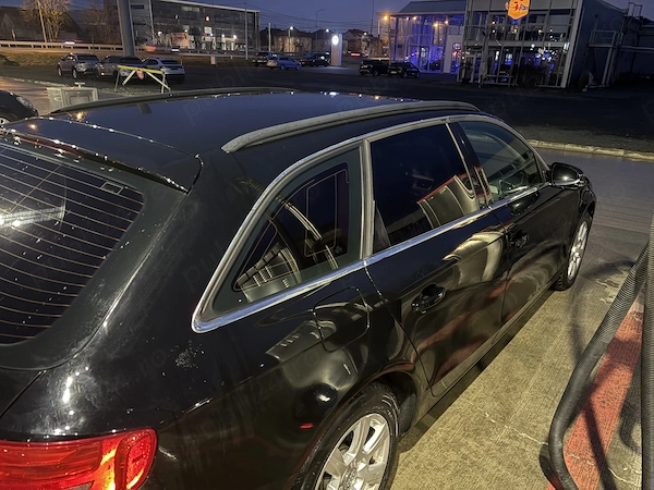AUDI A4 2010 — imagine 4