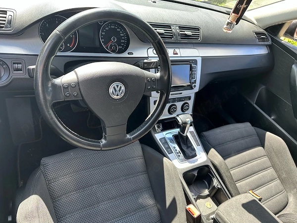 VOLKSWAGEN Passat 2009