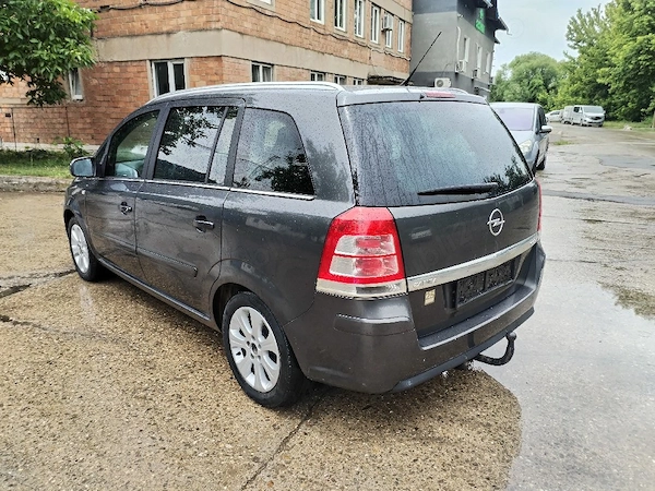 OPEL Zafira 2011