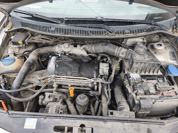 VOLKSWAGEN Polo 2008 — imagine 8