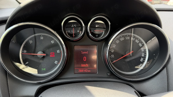 OPEL Astra 2012 — imagine 8
