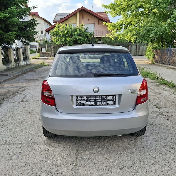SKODA Fabia 2010 — imagine 5